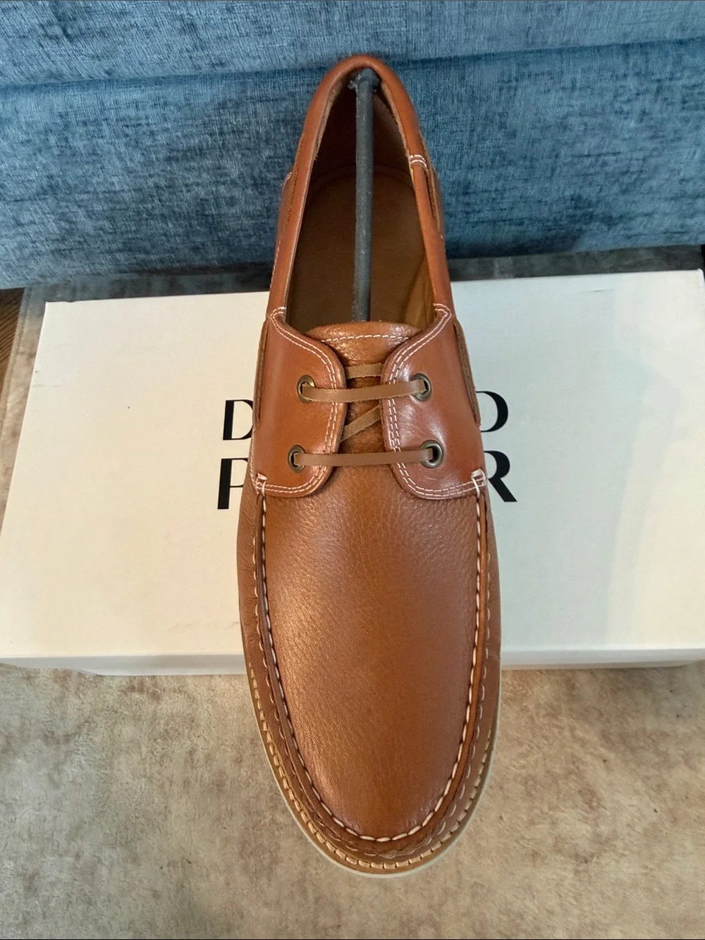 Donald J. Pliner classic lace